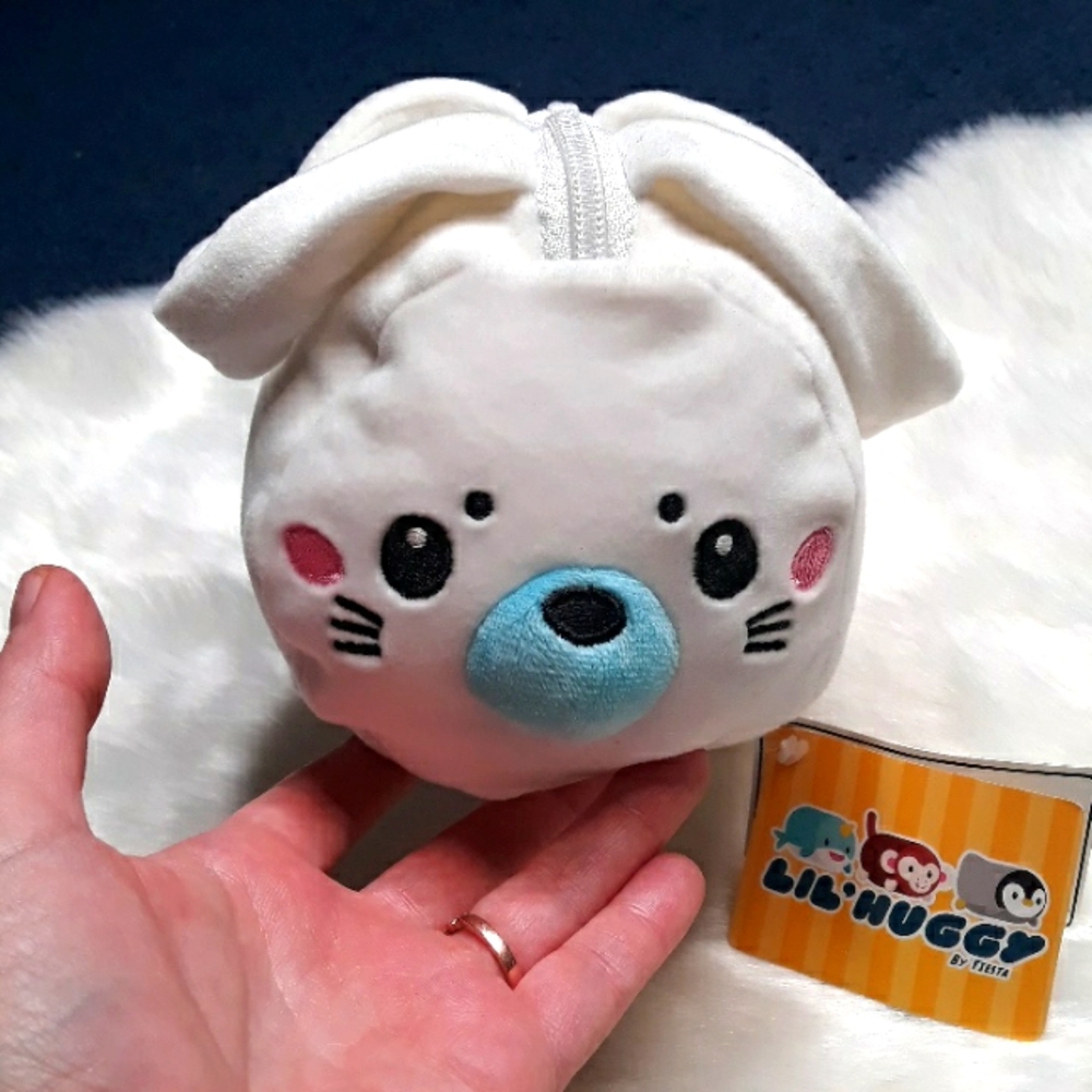 Seal Purse Lil' Huggy 8 inch long with zipper